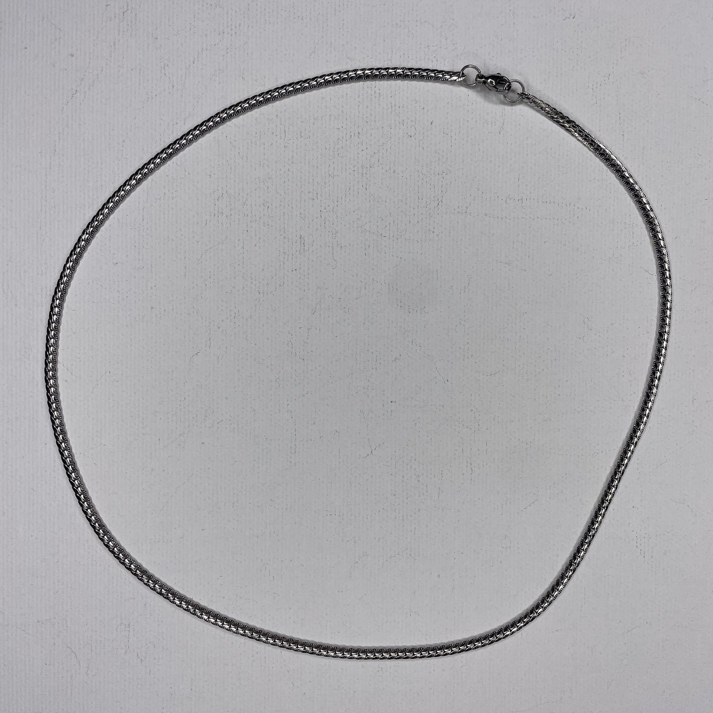 Stainless steel chain - narrow link curb chain