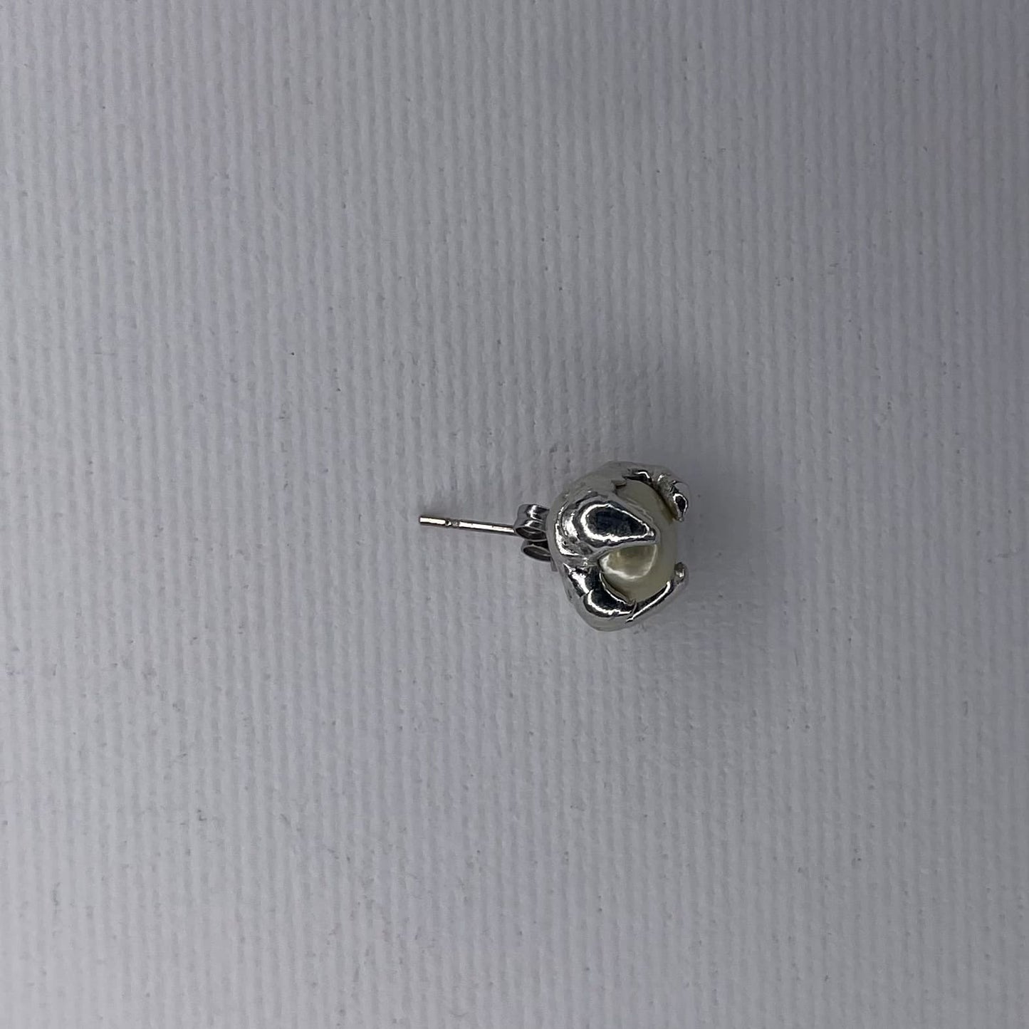 green-white ear studs - verdintils
