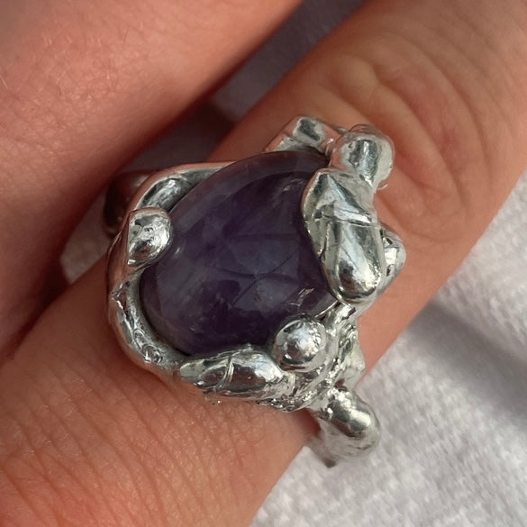 Classy Amethyst Ring - verdintils