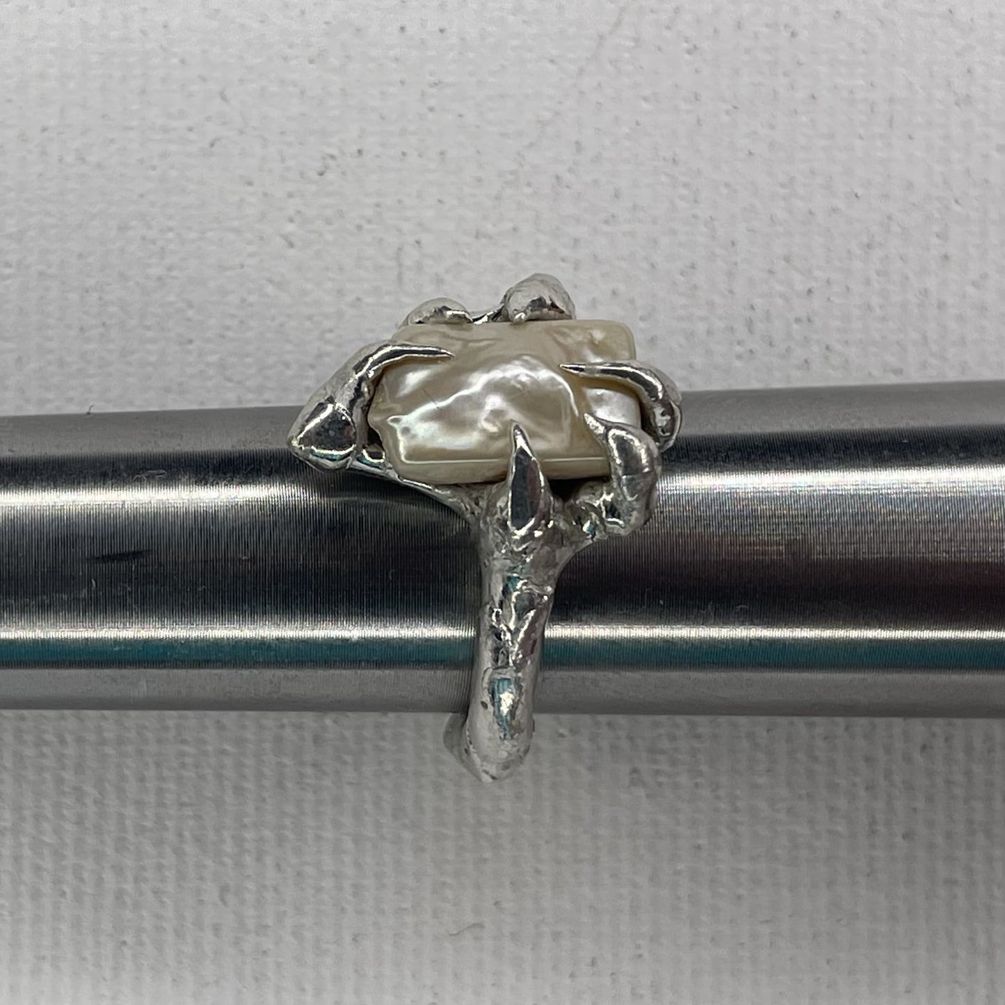captured nacre ring