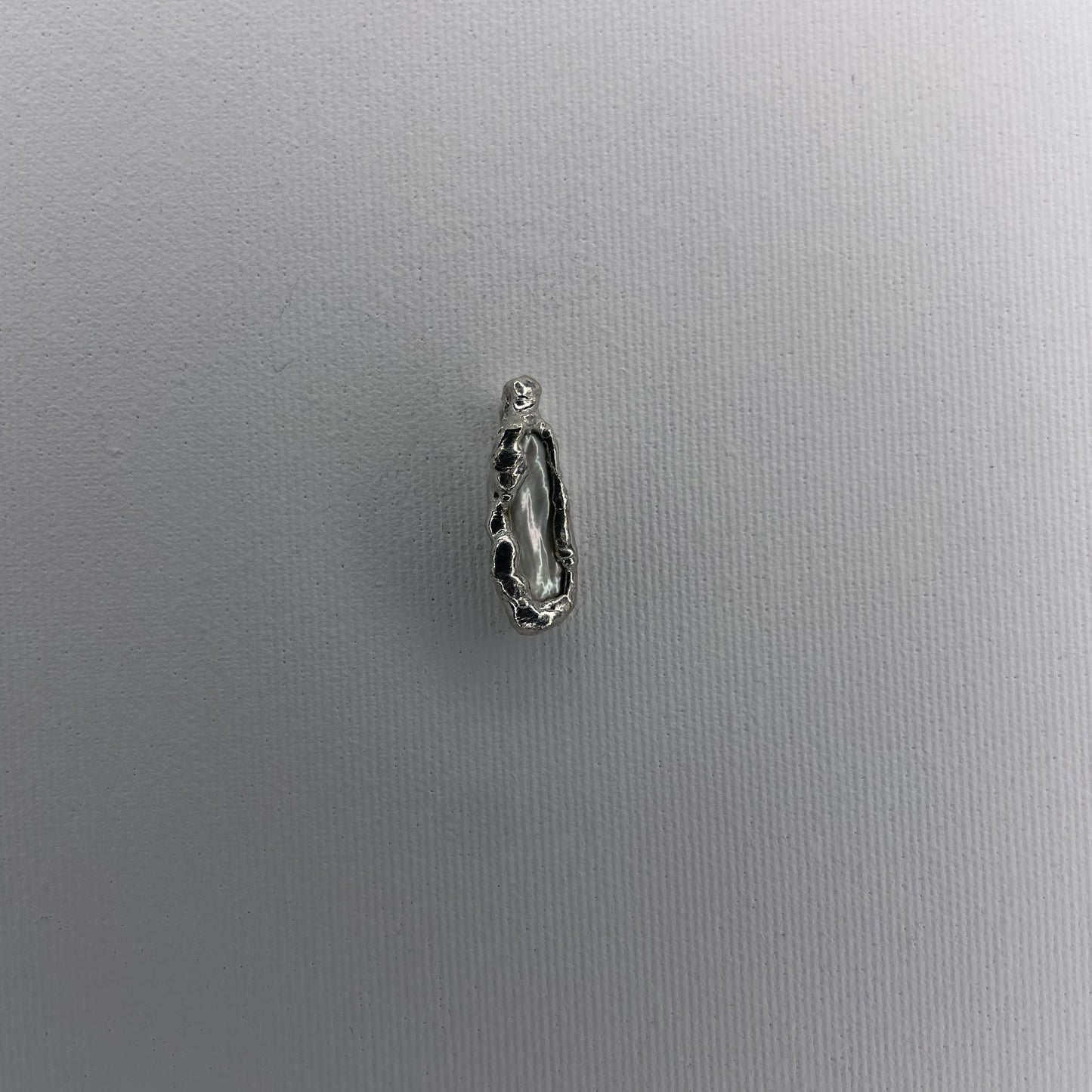 004 white pearl pendant - verdintils