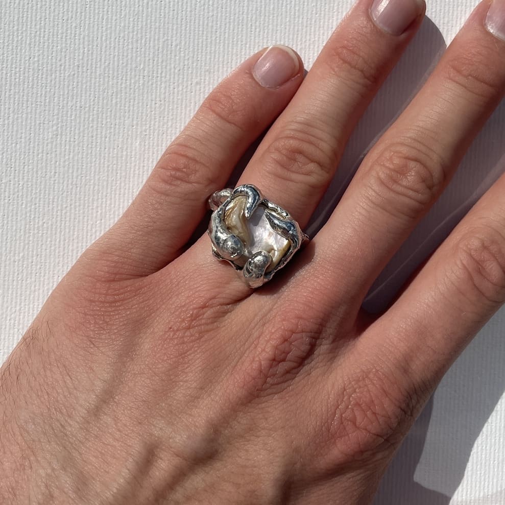mother of pearl ring - verdintils