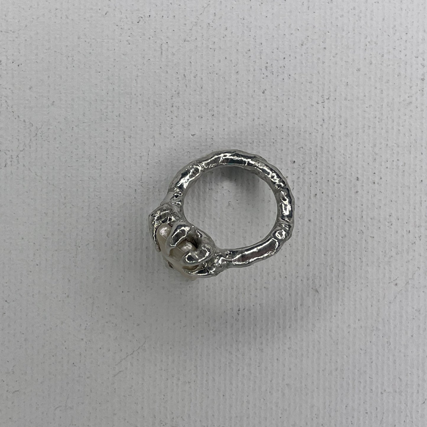 captured nacre ring