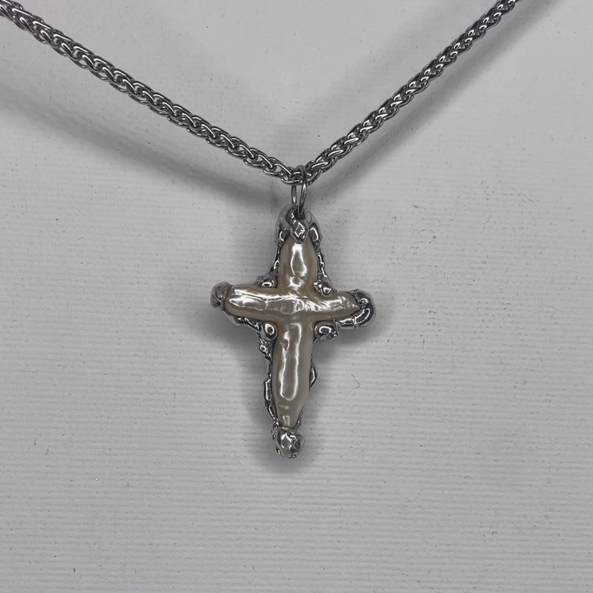 soldered kreuz perlenkreuz y2k cross