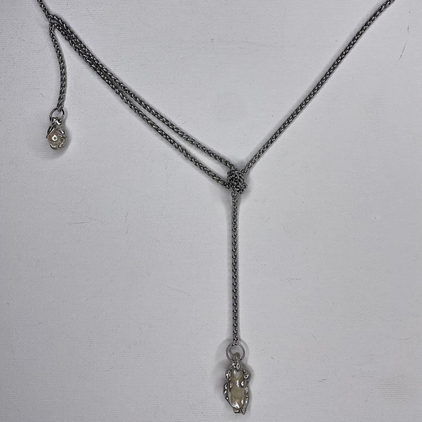 knotted pearl chain