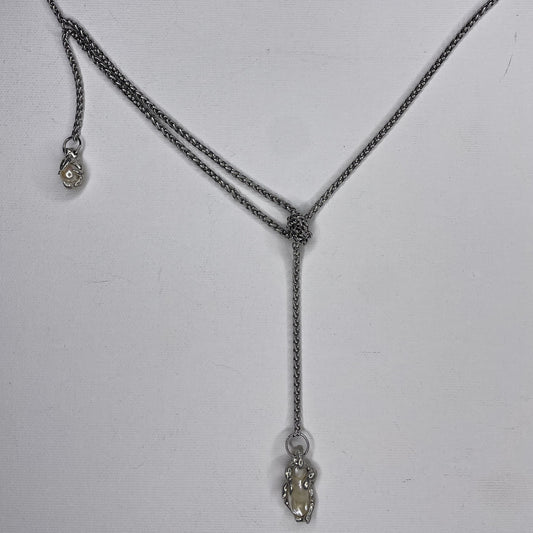 knotted pearl chain