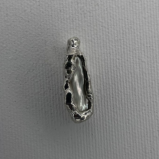 004 white pearl pendant - verdintils