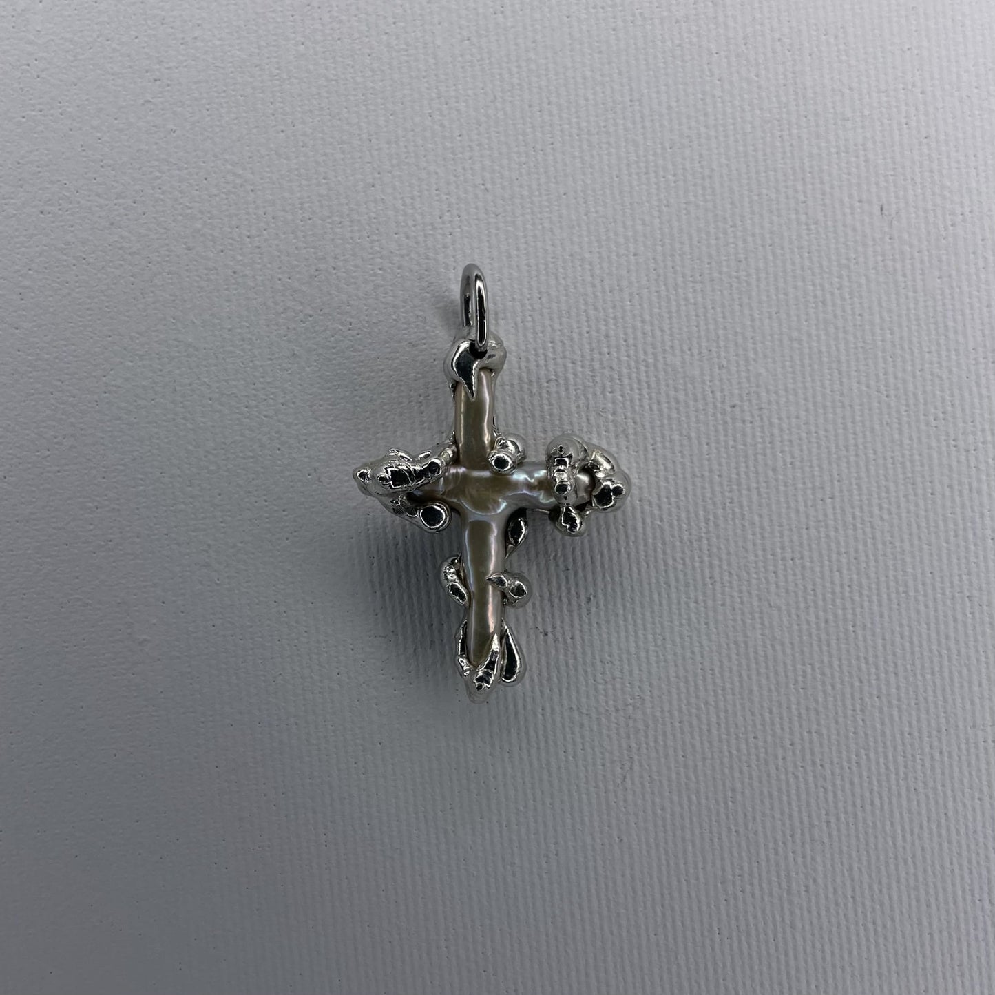 pearl cross pendant - verdintils