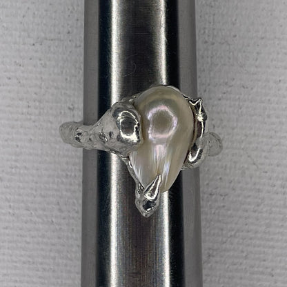 sharp pearl ring