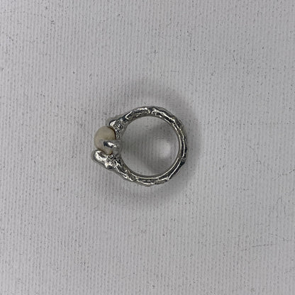 sharp pearl ring
