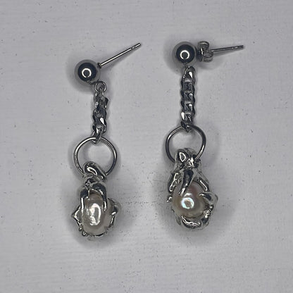 pearl earrings - Made to order